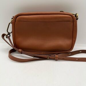 Madewell $138 Leather Carabiner Medium Crossbody Bag Purse Dried Maple NM966 D